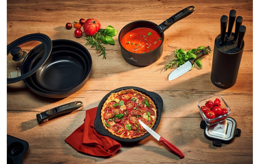 Zestaw garnków 4 el. SMART + SMART pokrywka uniwersalna 16cm, 18cm, 20cm + pokrywki do przechowywania 3el. - czarne