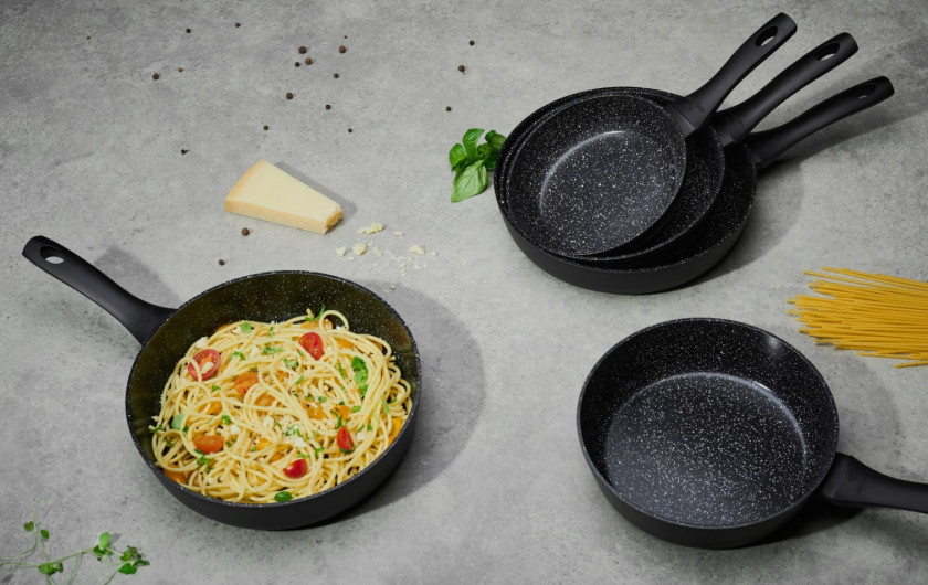 Patelnia Wok GRANITEX 28 cm