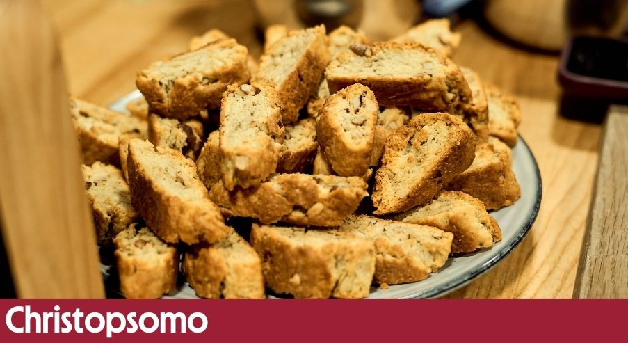 Christopsomo – tradycyjny grecki chlebek bożonarodzeniowy