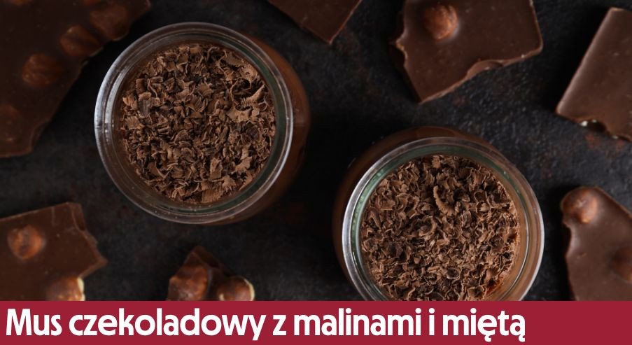 Mus czekoladowy z malinami, jeżynami i miętą – przygotuj go w porcelanie!