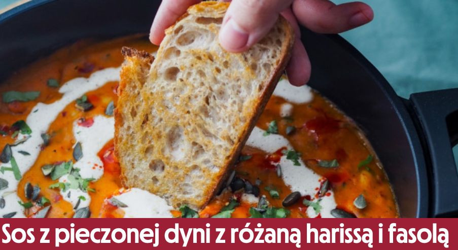 Sos z pieczonej dyni z różaną harissą i fasolą – do wyjadania prosto z patelni!